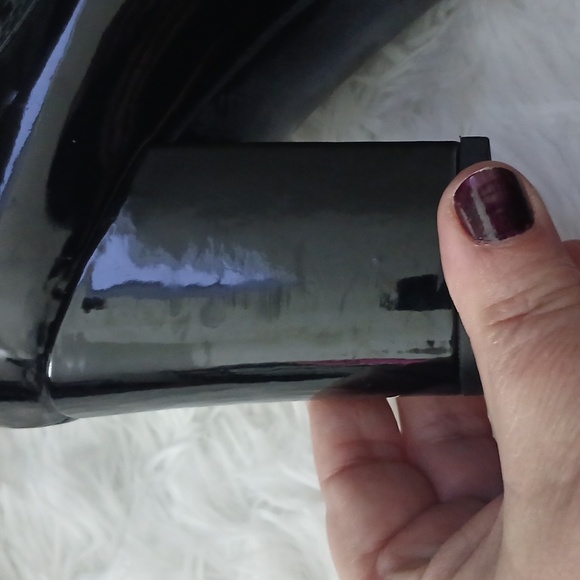 Marc Fisher Glossy Black Grannycore  Chunky Heel Loafers with Chain Accent - Picture 14 of 16